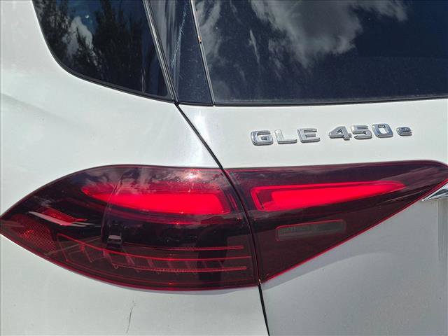 Used 2024 Mercedes-Benz GLE 450e 4MATIC image 5