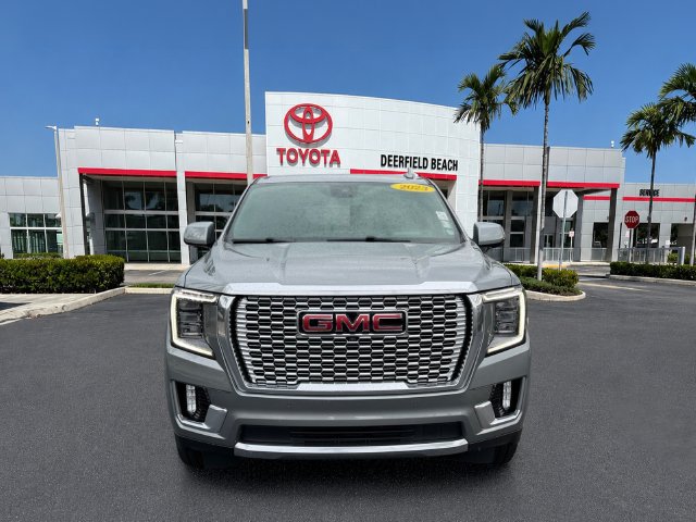 Used 2023 GMC Yukon Denali RWD image 2
