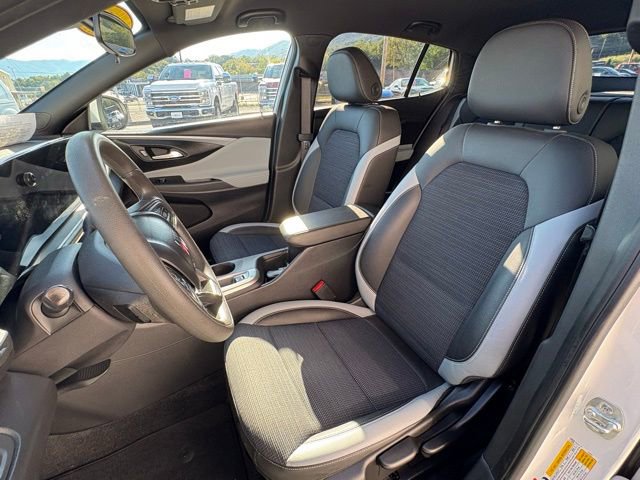 Used 2024 Buick Envista Preferred w/ Convenience II Package image 24