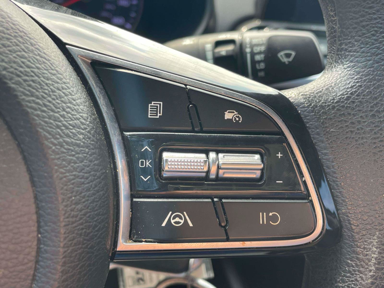 Used 2023 Kia Forte LXS w/ LXS Technology Package FWD image 19