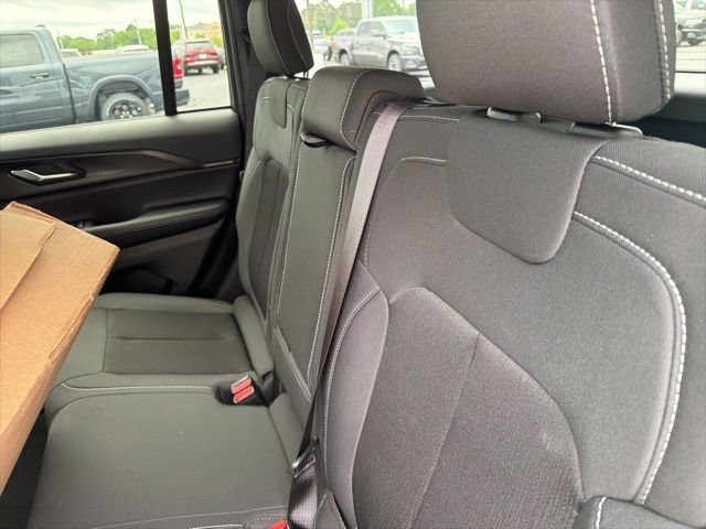 New 2026 Jeep Grand Cherokee Laredo RWD image 21