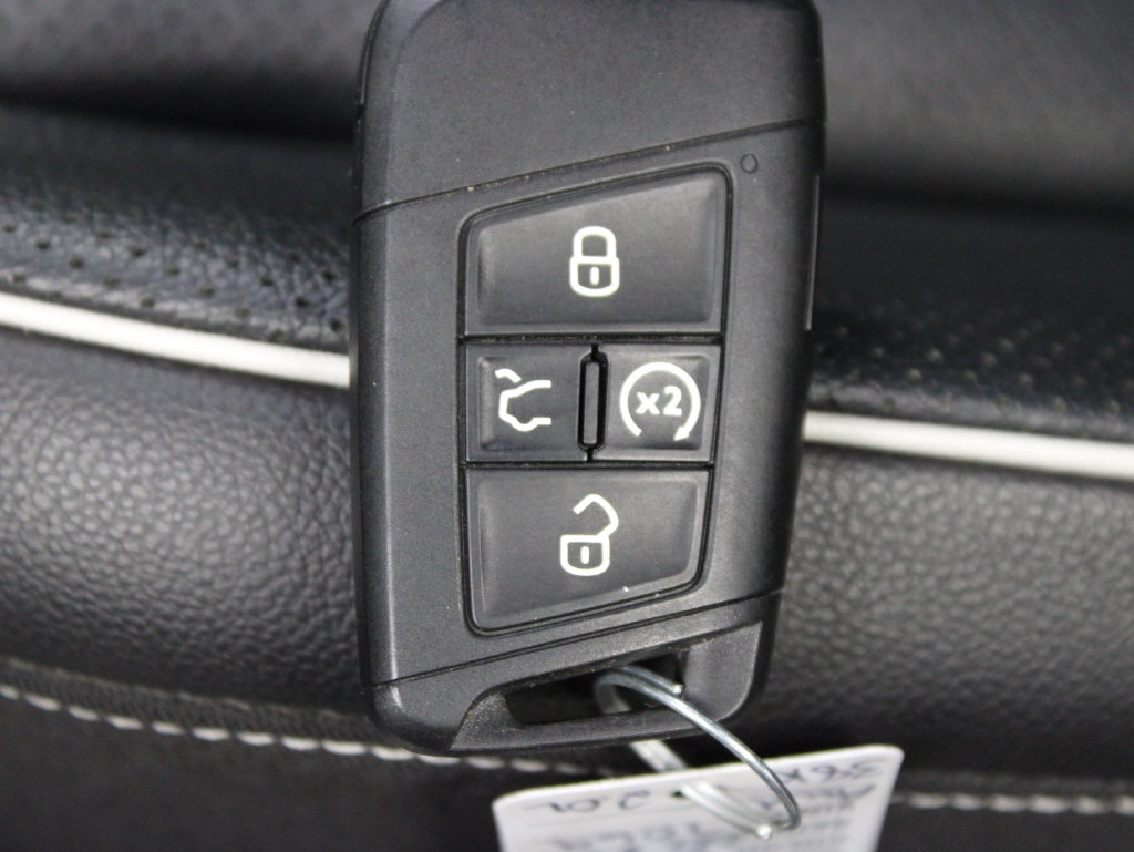 Used 2024 Volkswagen Tiguan SEL R-Line w/ MDO Package, Two-Row AWD/4WD image 62