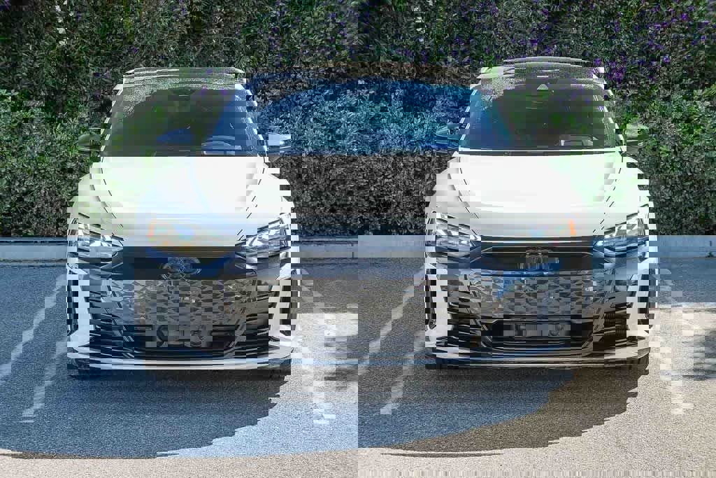 Used 2022 Audi e-tron GT Premium Plus image 2