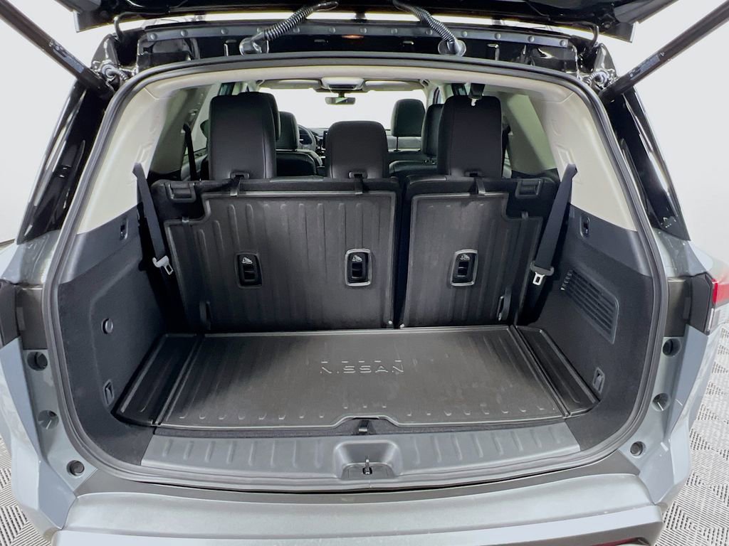 New 2026 Nissan Pathfinder Platinum AWD/4WD image 25