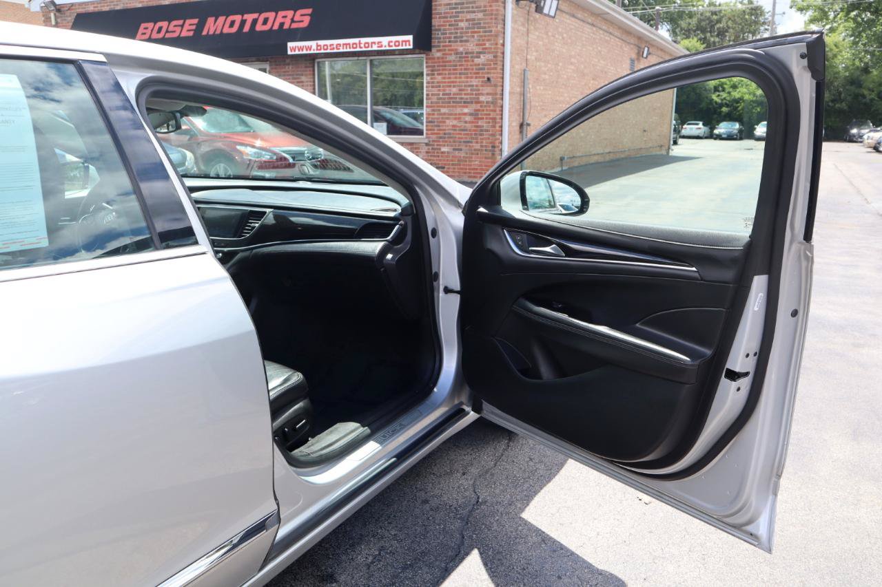 Used 2018 Buick LaCrosse Essence FWD image 10