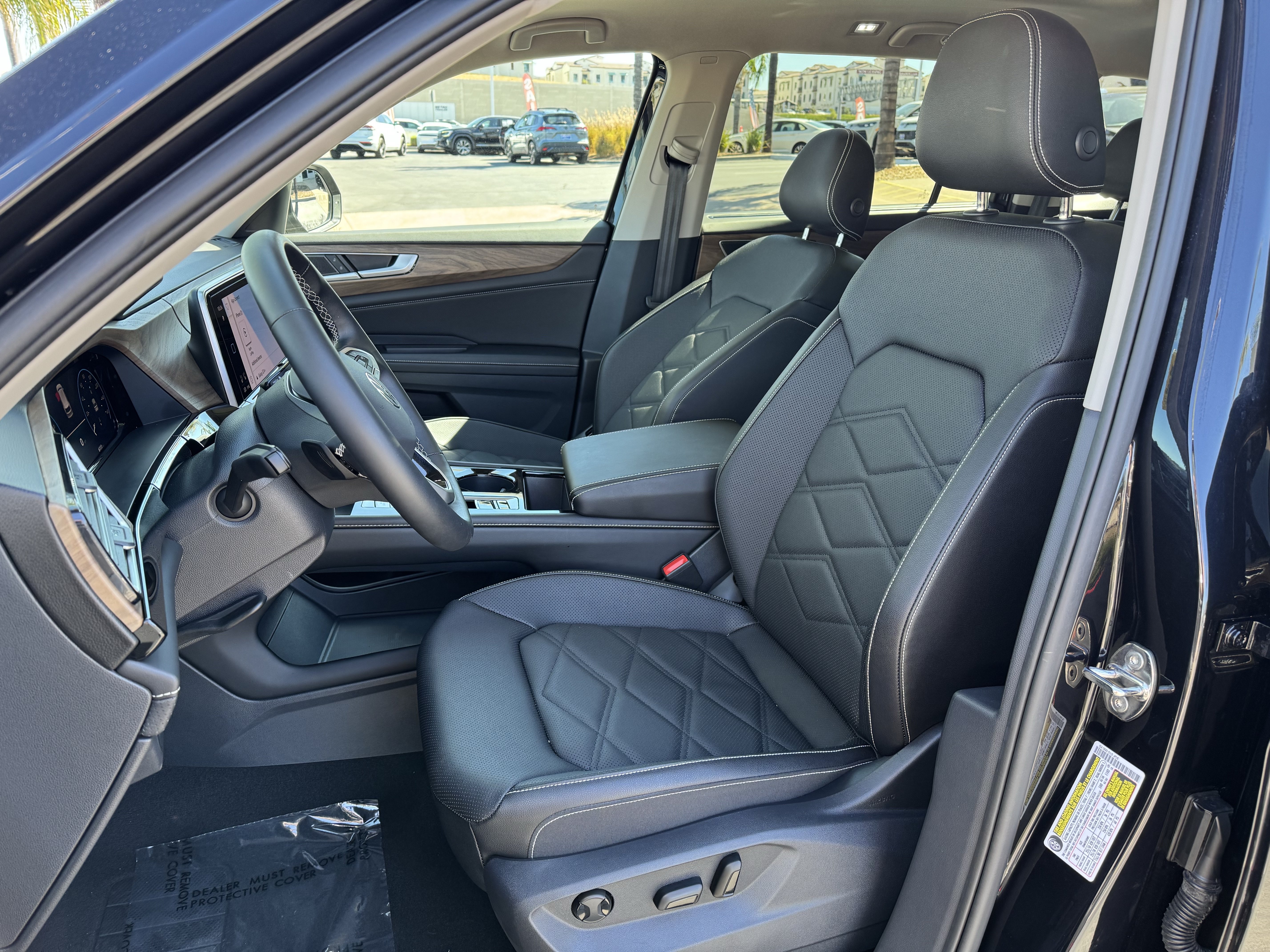 Used 2026 Volkswagen Atlas SE FWD image 14
