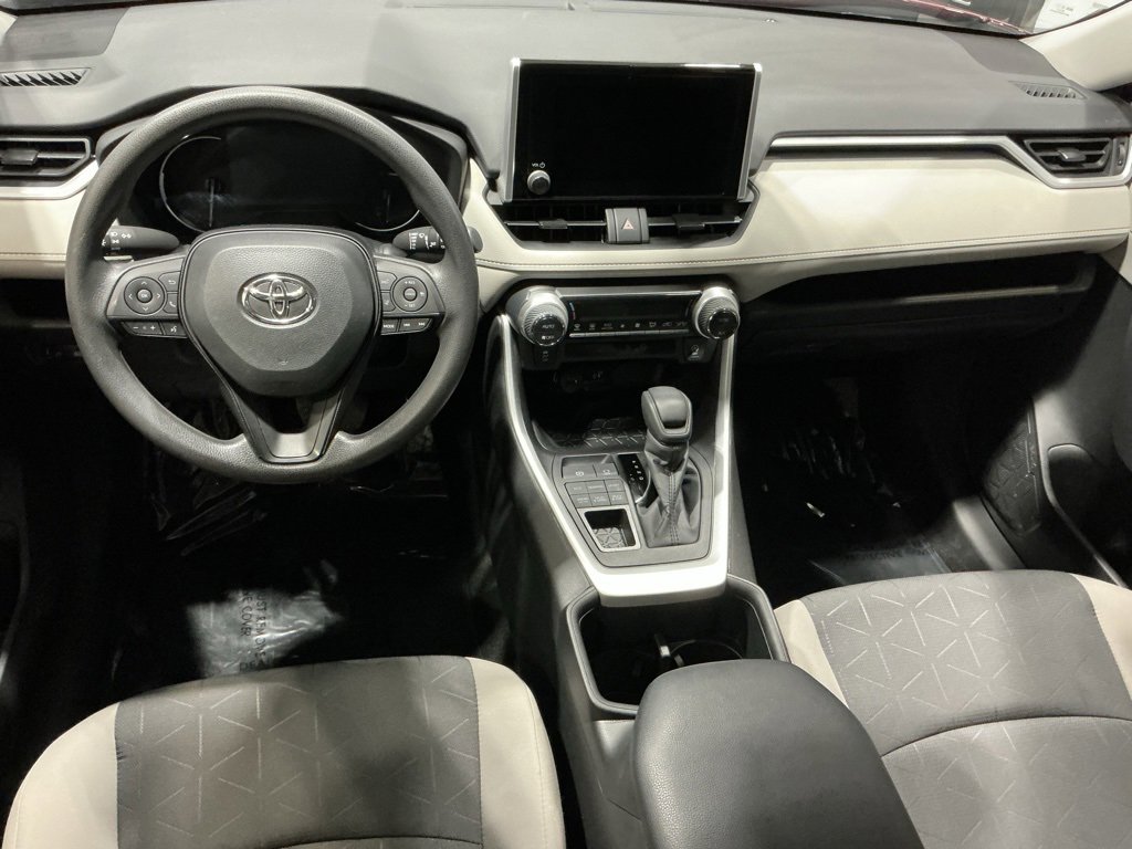 Used 2024 Toyota RAV4 XLE image 16