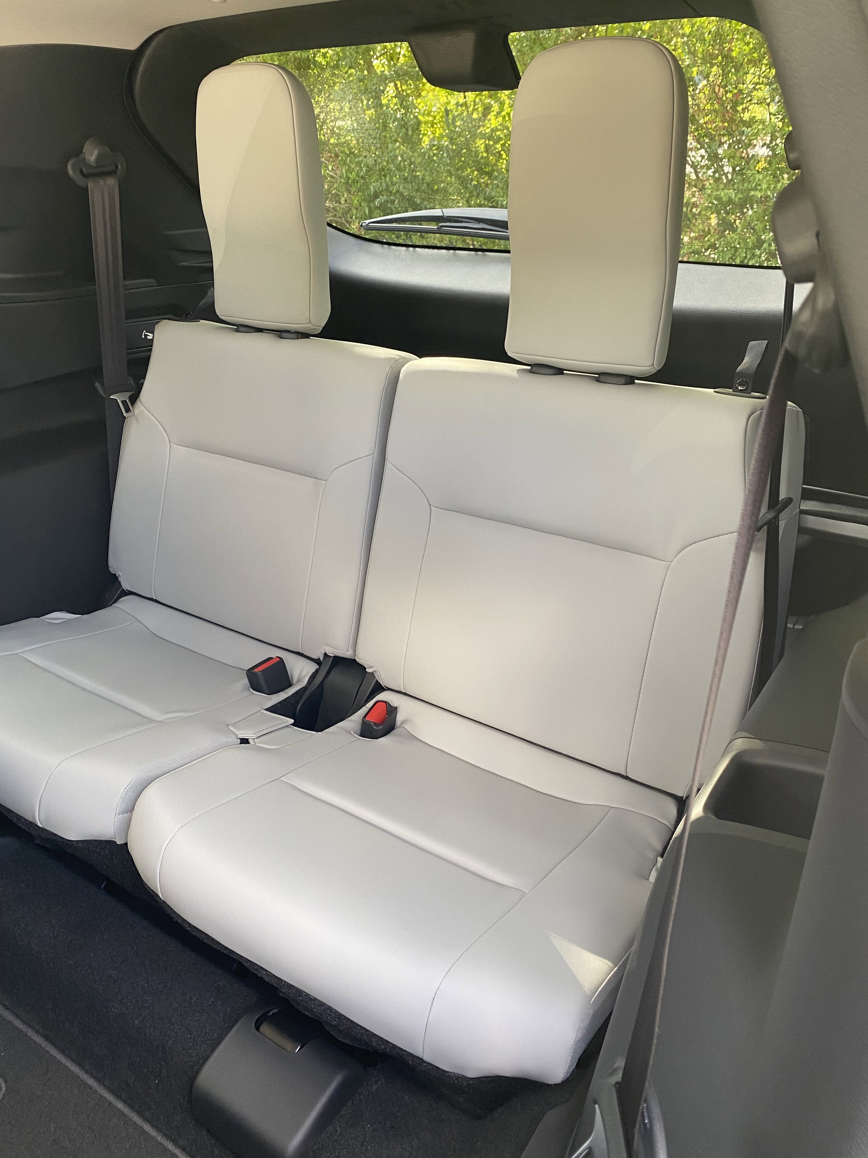 New 2025 Mitsubishi Outlander AWD image 24