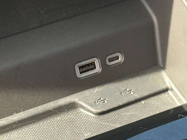 Used 2025 Chevrolet Tahoe LS RWD image 24