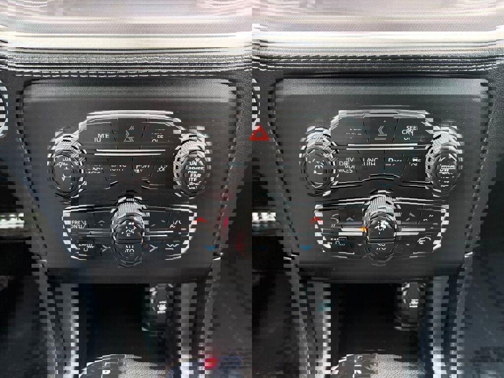 Used 2020 Dodge Charger Scat Pack w/ Dynamics Package image 19