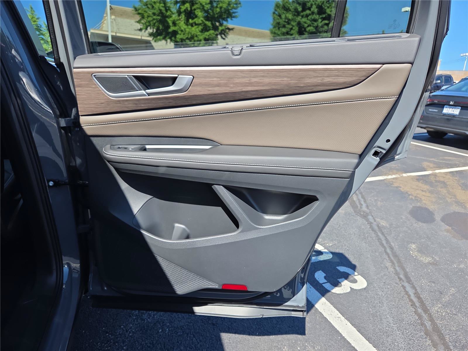 New 2026 Volkswagen Atlas SEL AWD/4WD image 28