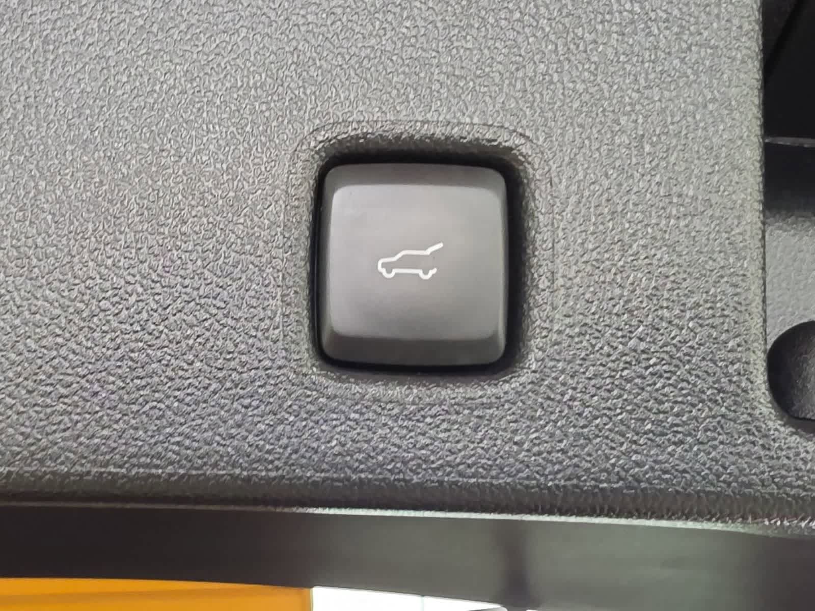 Used 2024 Ford Escape ST-Line w/ Tech Pack #1 AWD/4WD image 32