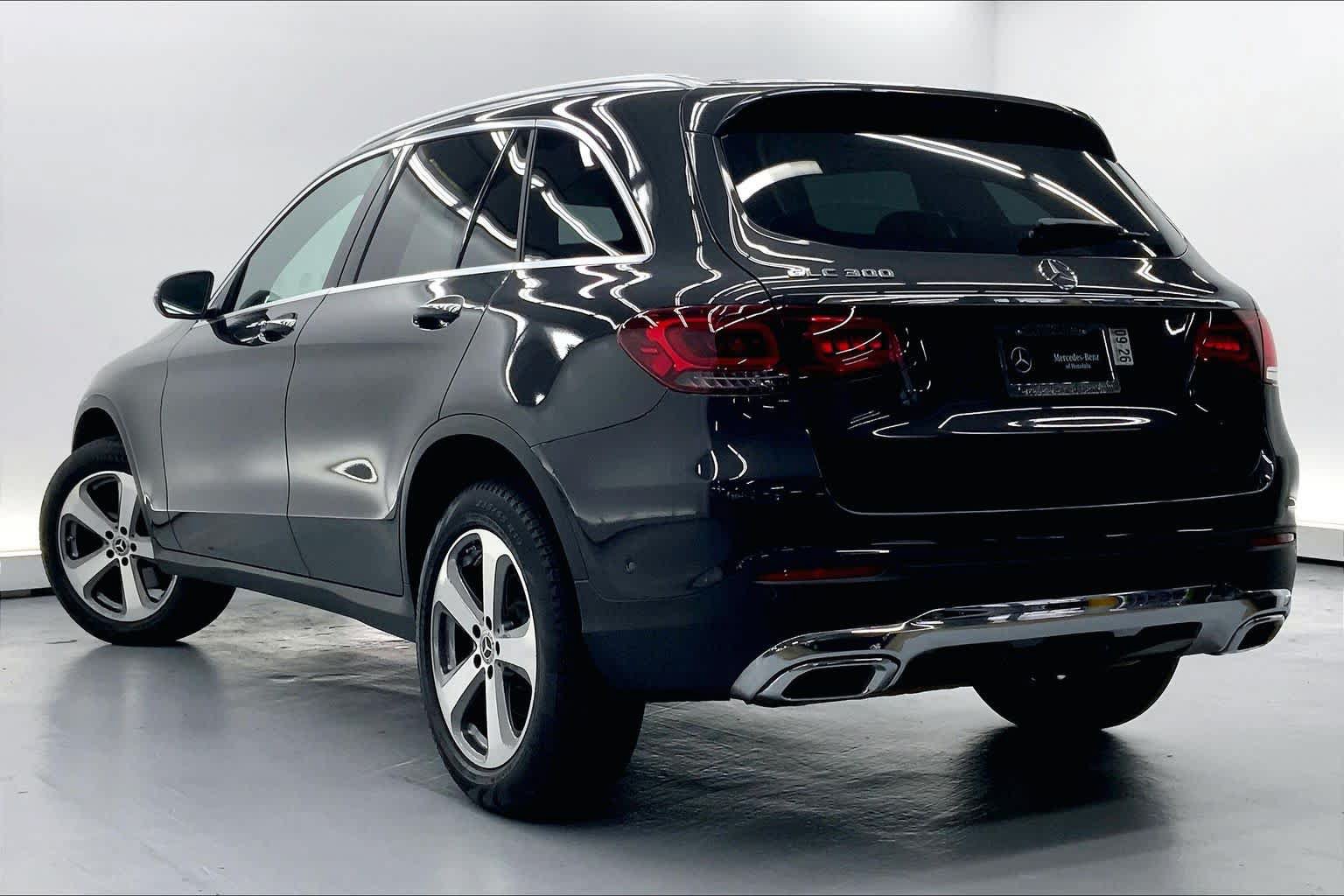 Certified 2022 Mercedes-Benz GLC 300 image 2
