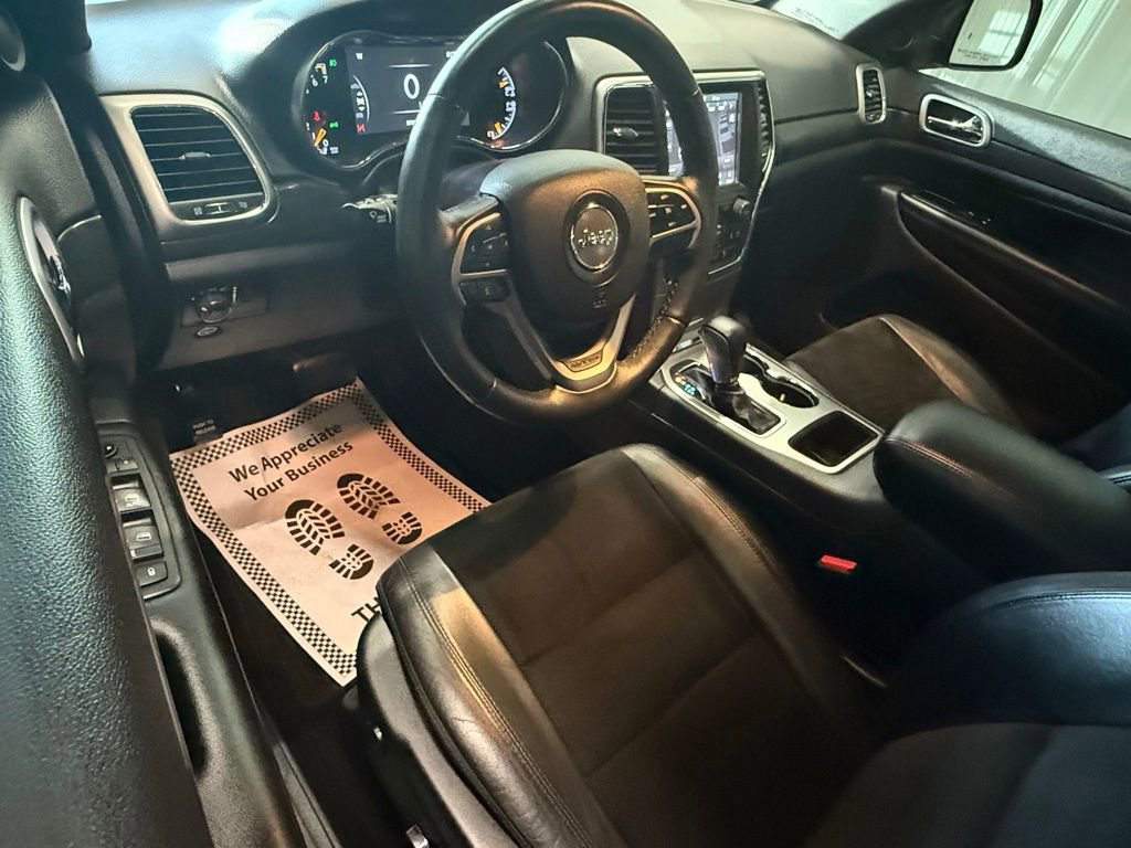 Used 2018 Jeep Grand Cherokee Altitude image 20