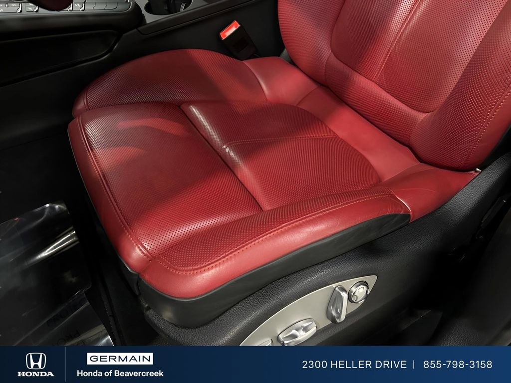 Used 2021 Porsche Macan AWD/4WD image 16
