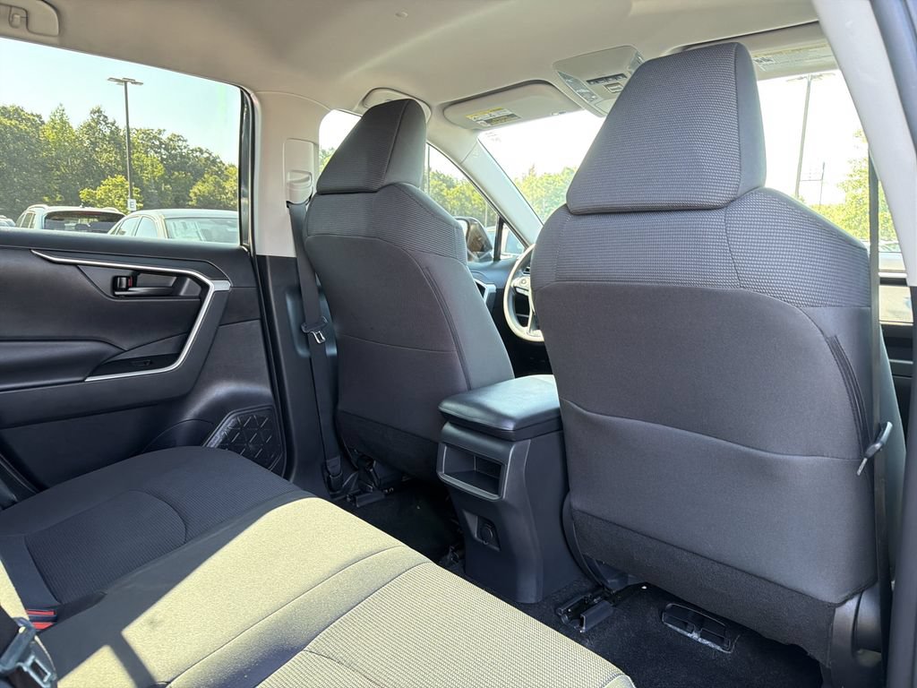 Used 2020 Toyota RAV4 LE w/ All Weather Liner Package AWD/4WD image 16