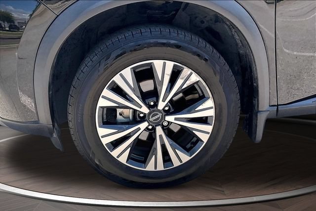 Used 2023 Nissan Rogue SV FWD image 9