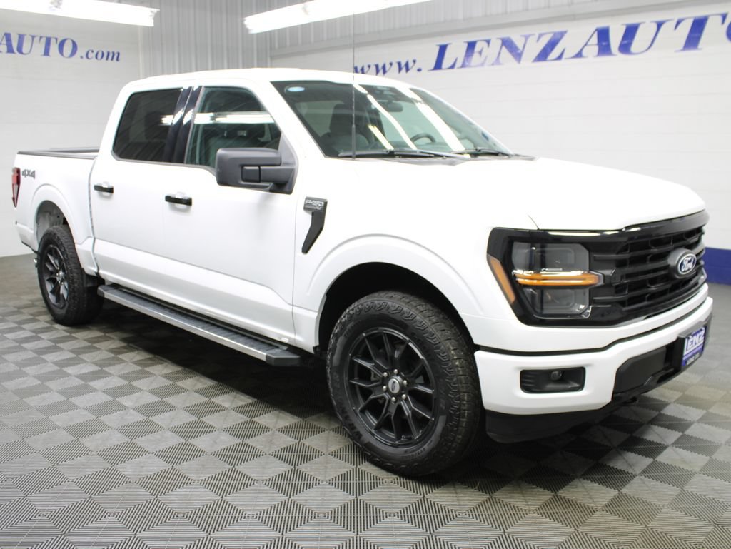 Used 2025 Ford F150 XLT w/ Equipment Group 301A Standard AWD/4WD image 3