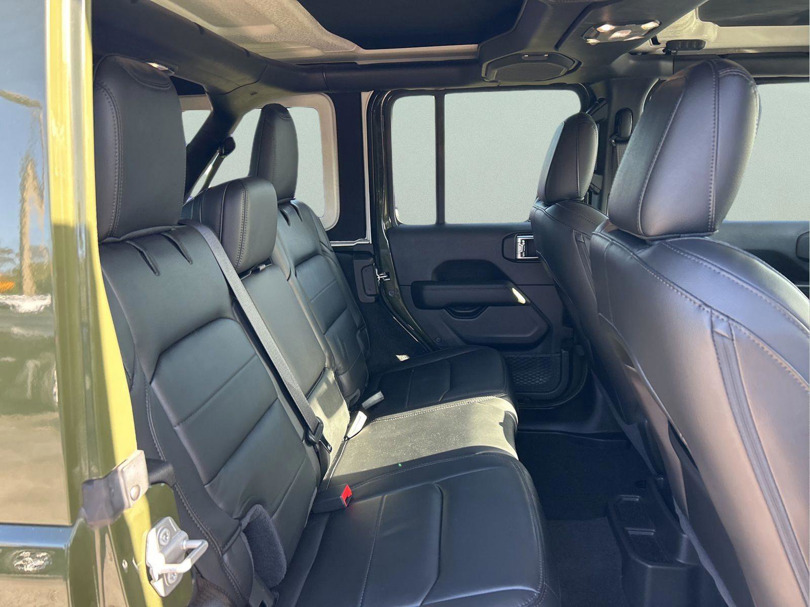 Certified 2021 Jeep Wrangler Unlimited Sahara AWD/4WD image 11