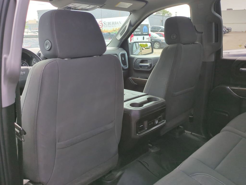 Used 2022 Chevrolet Silverado 1500 LT Trail Boss w/ Bed Protection Package image 18