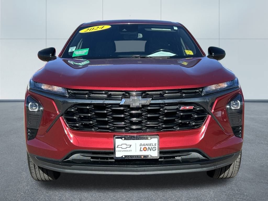 Used 2024 Chevrolet Trax RS image 3