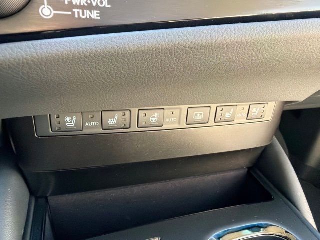 New 2025 Lexus ES 350 Ultra Luxury image 29