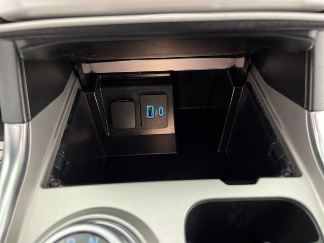 Used 2023 Ford Explorer XLT w/ Equipment Group 202A image 27