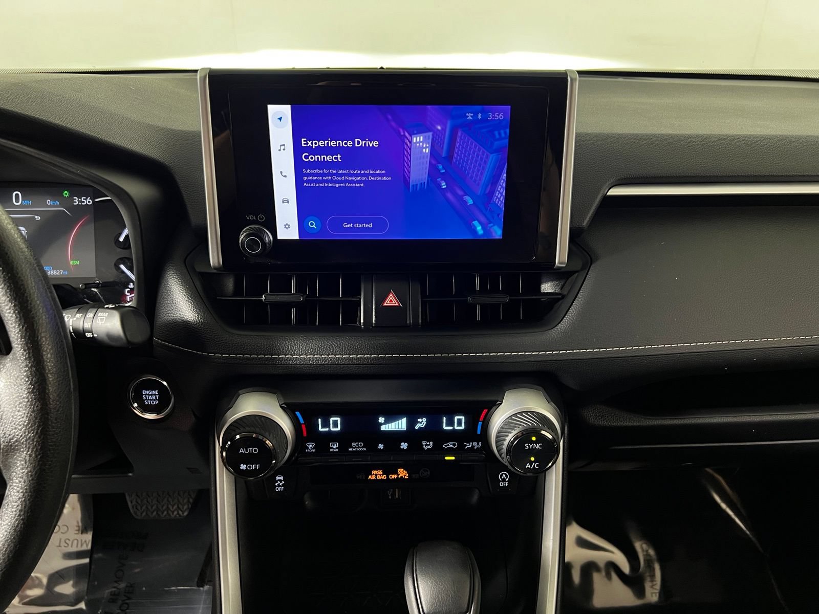 Certified 2025 Toyota RAV4 XLE FWD image 18