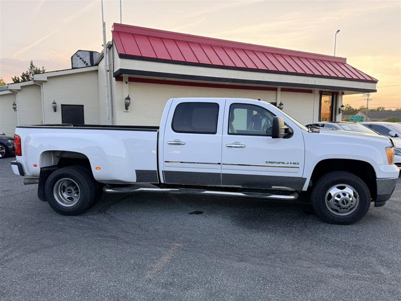 Used 2013 GMC Sierra 3500 Denali AWD/4WD image 4