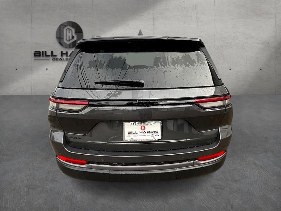 New 2026 Jeep Grand Cherokee Altitude image 6