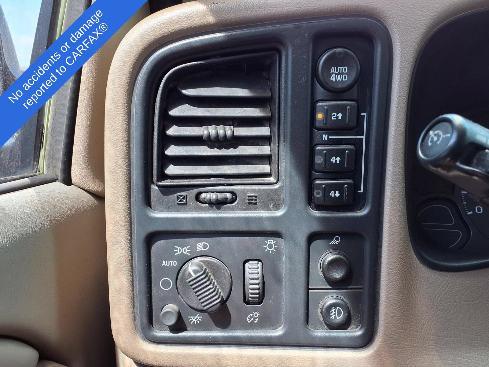 Used 2006 Chevrolet Silverado 1500 LT w/ Onstar Plus Package AWD/4WD image 29