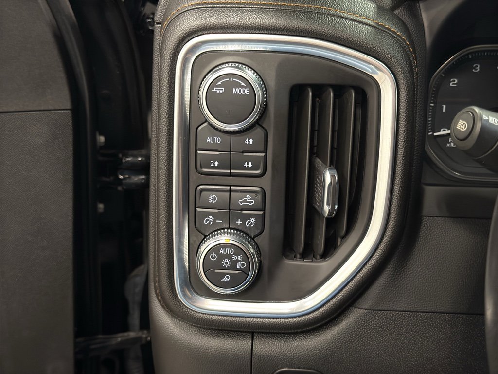Used 2022 GMC Sierra 2500 AT4 w/ AT4 Preferred Package image 12