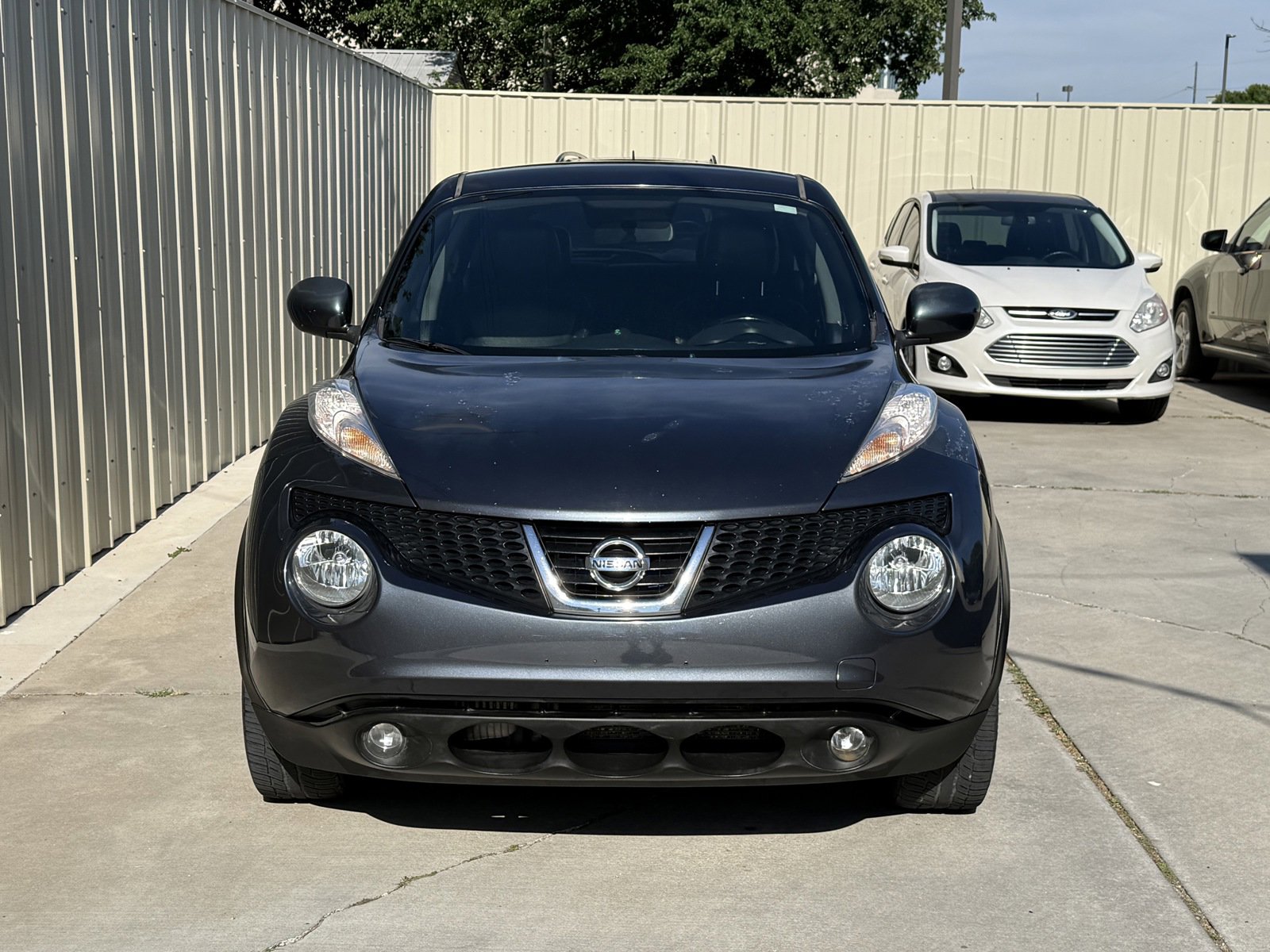 Used 2013 Nissan Juke SL FWD image 2