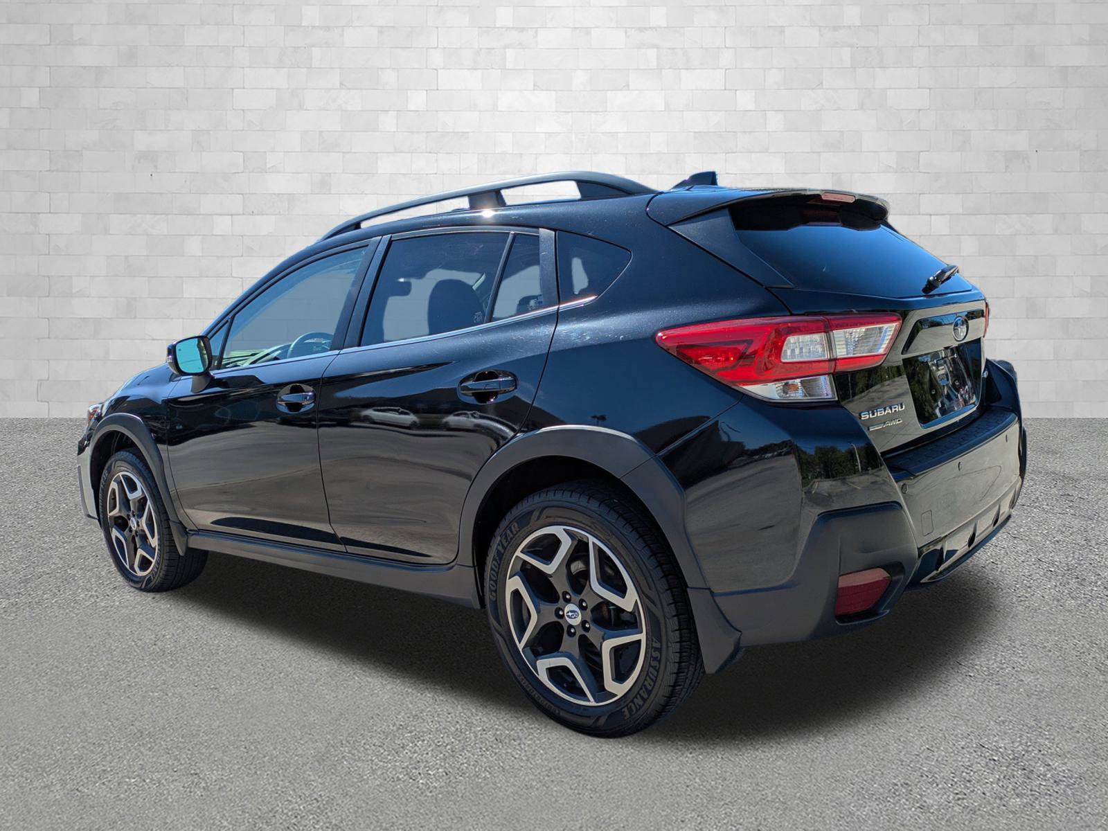 Used 2018 Subaru Crosstrek 2.0i Limited image 4