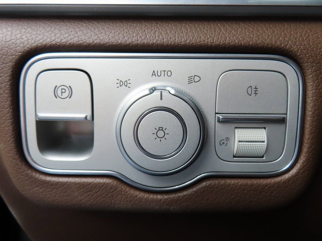 Used 2024 Mercedes-Benz GLE 350 4MATIC image 54