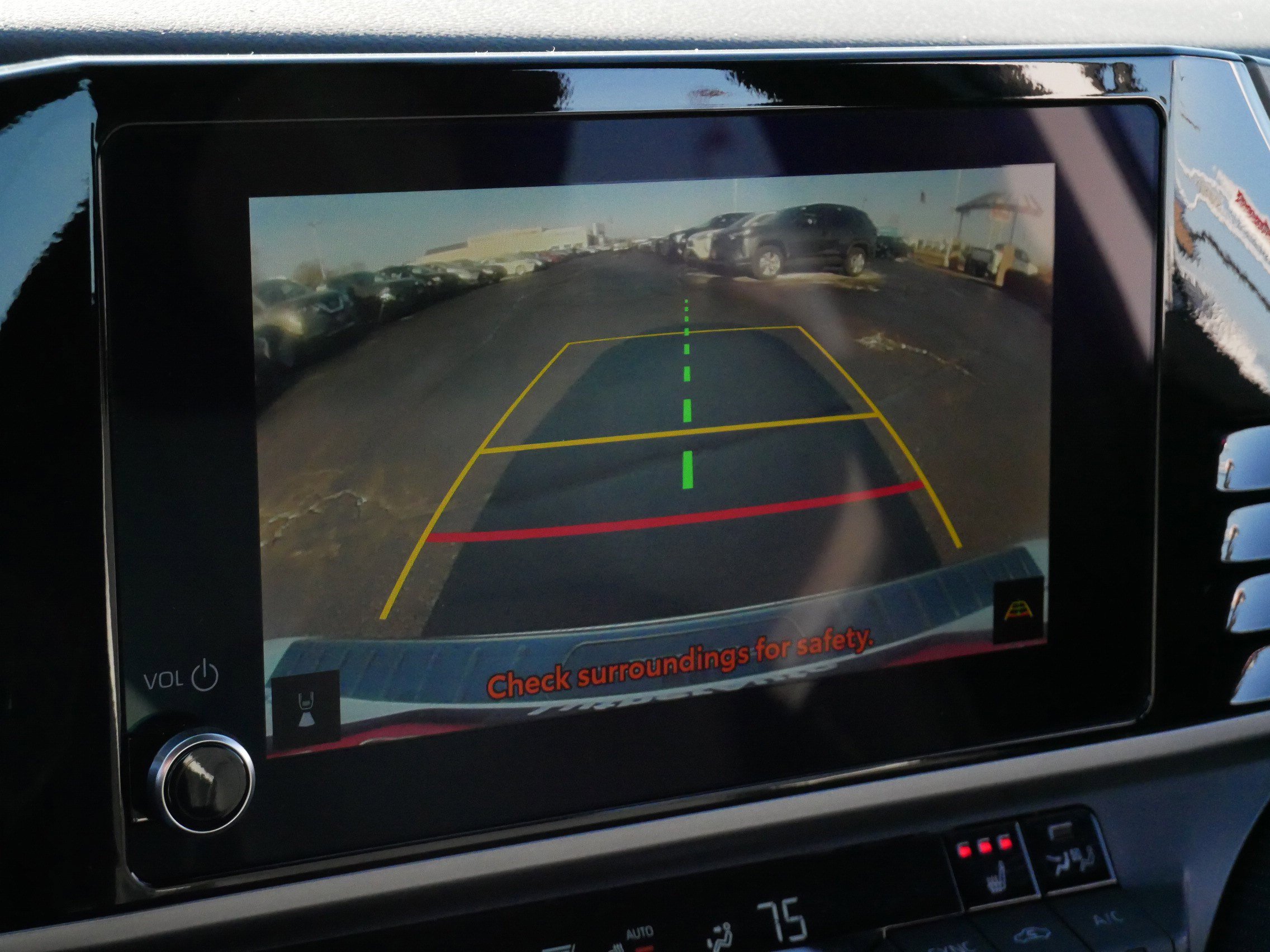 Certified 2025 Toyota Camry SE w/ Convenience Package image 30