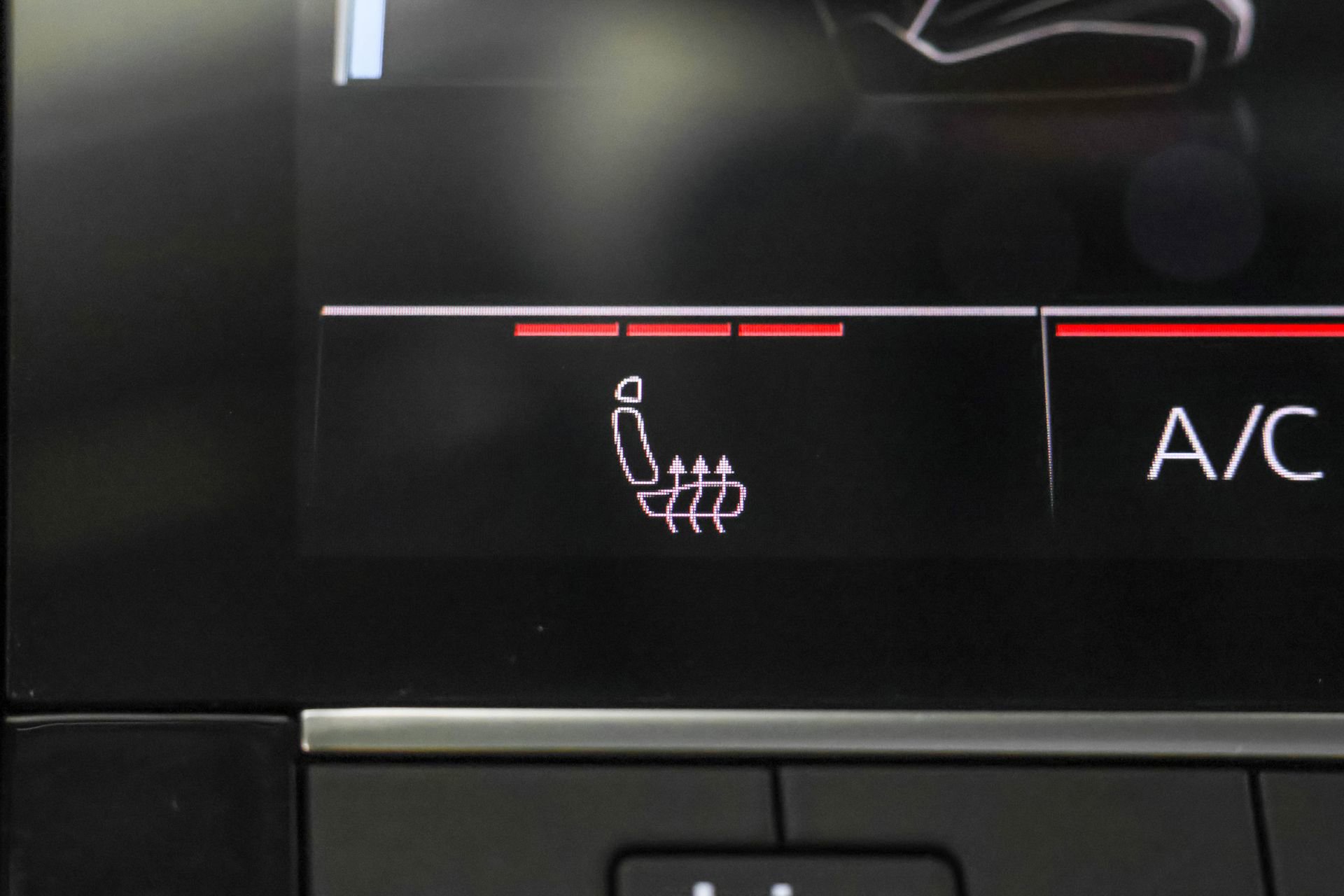 Used 2021 Audi e-tron Premium AWD/4WD image 11
