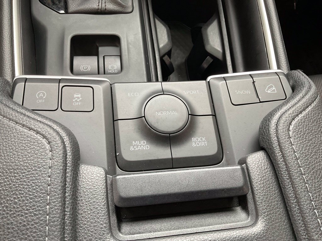 Certified 2024 Toyota Grand Highlander AWD image 17