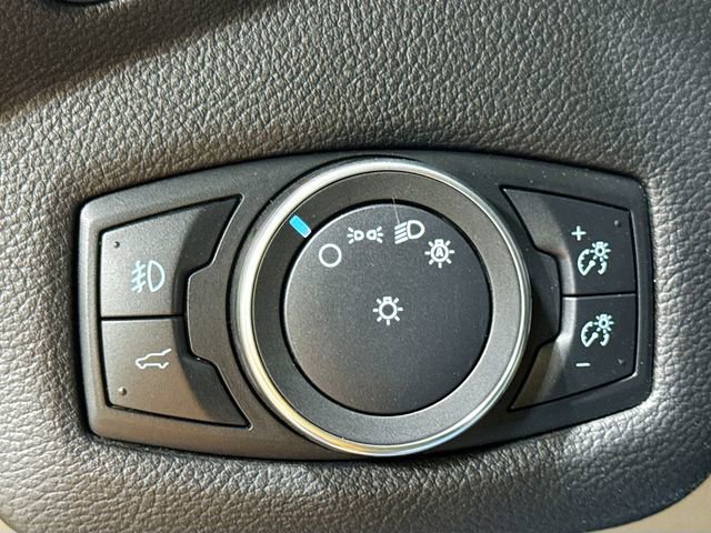 Used 2019 Ford Escape SEL AWD/4WD image 12