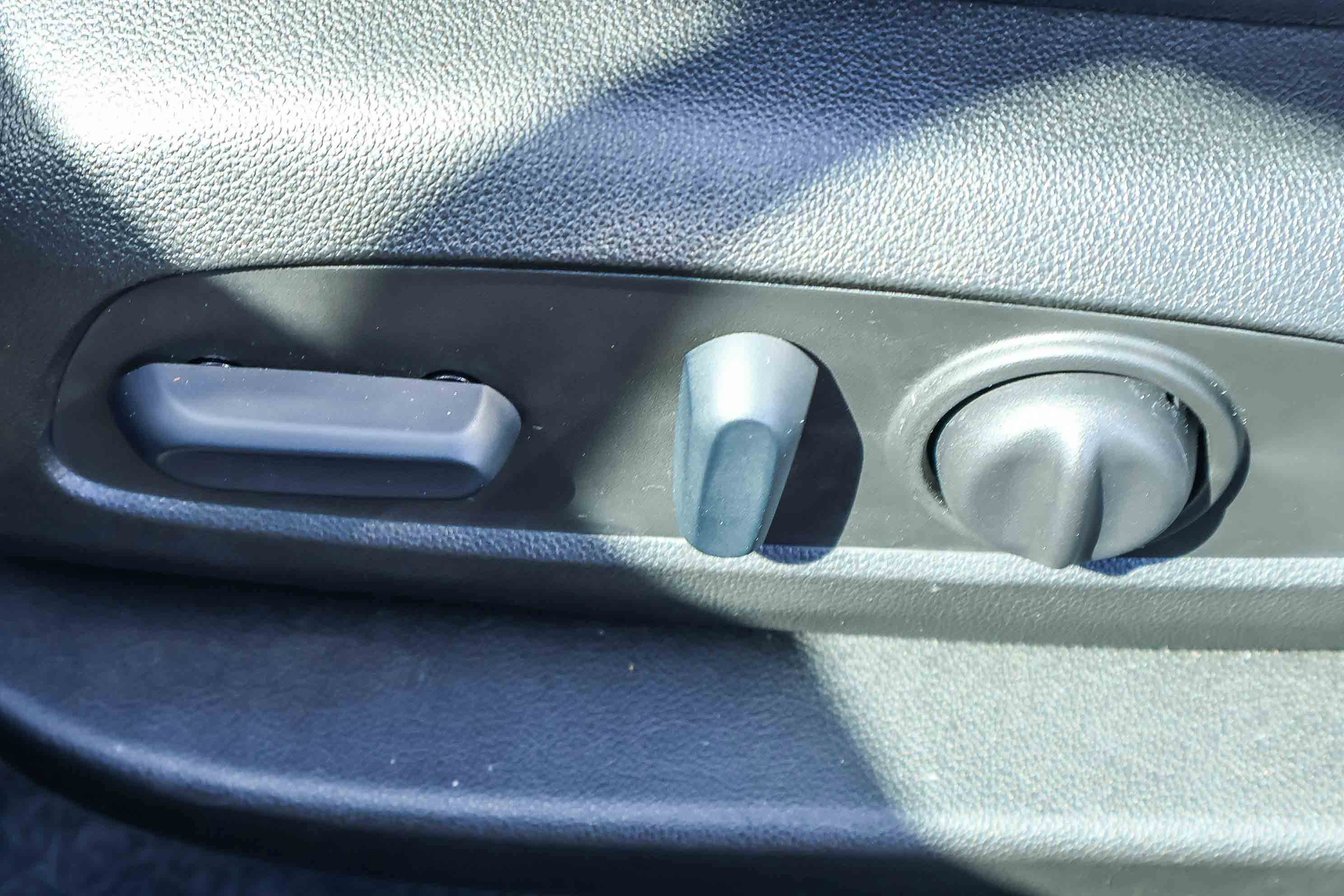 Used 2025 Chevrolet Blazer RS image 12