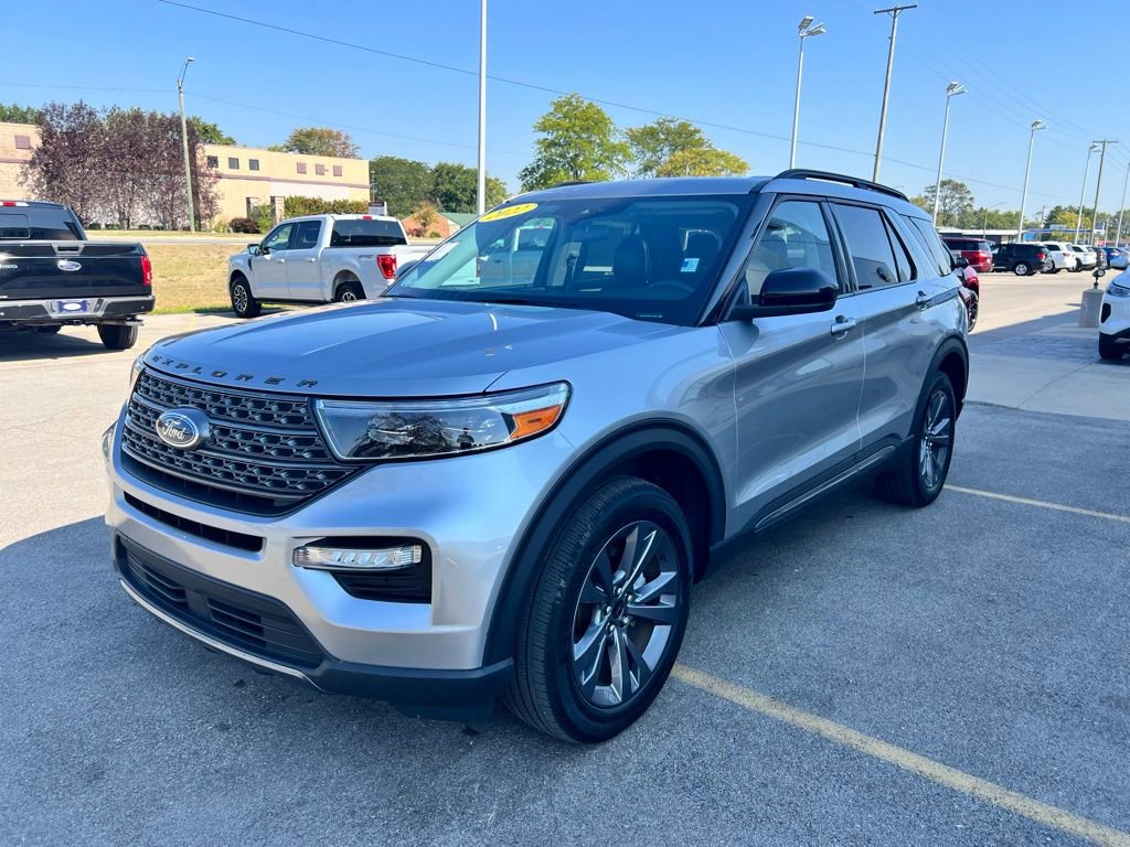 Used 2022 Ford Explorer XLT w/ Equipment Group 202A image 45