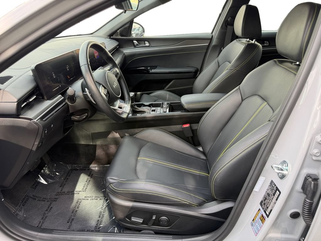 Used 2025 Kia K5 GT FWD image 16