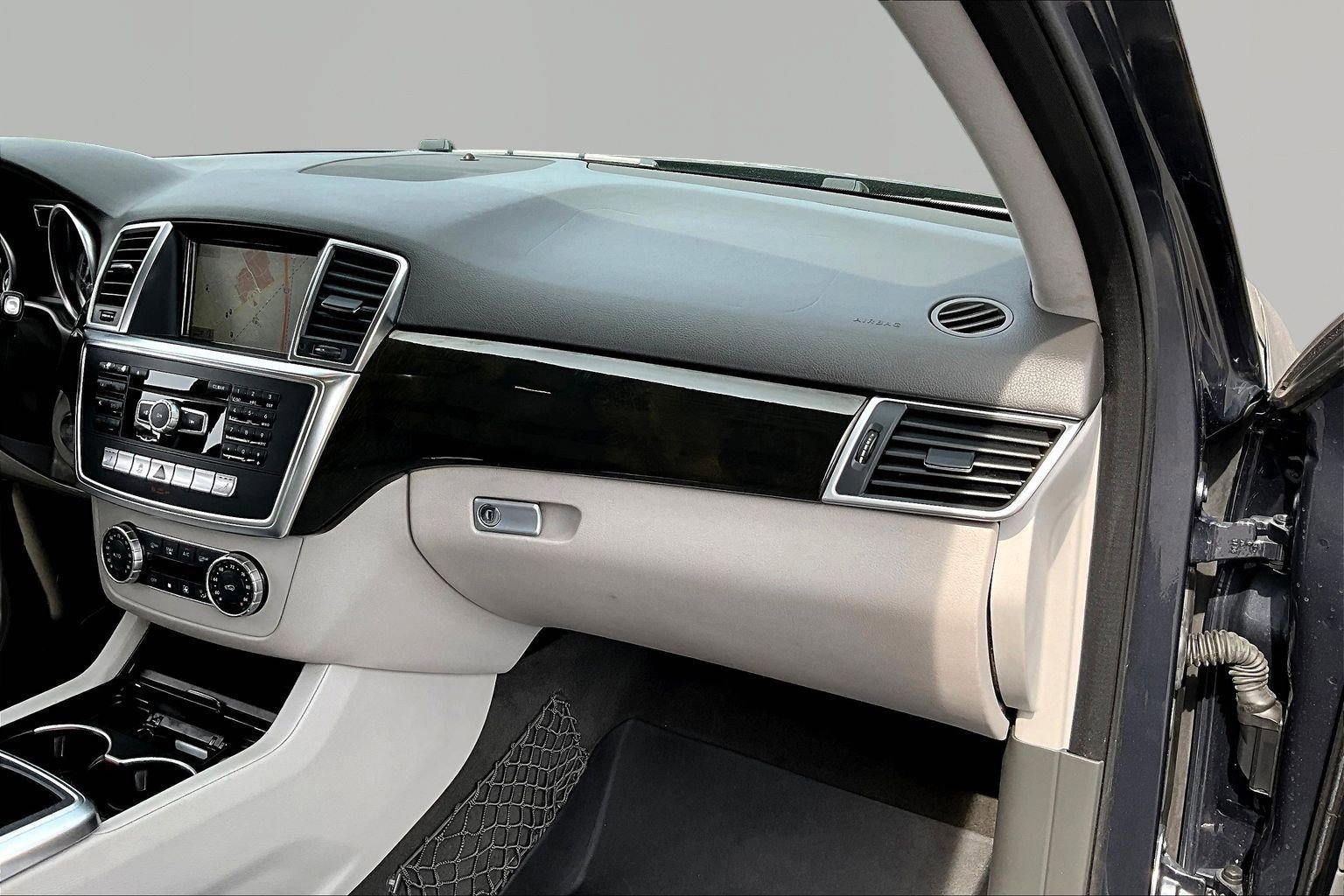 Used 2015 Mercedes-Benz ML 350 2WD image 26