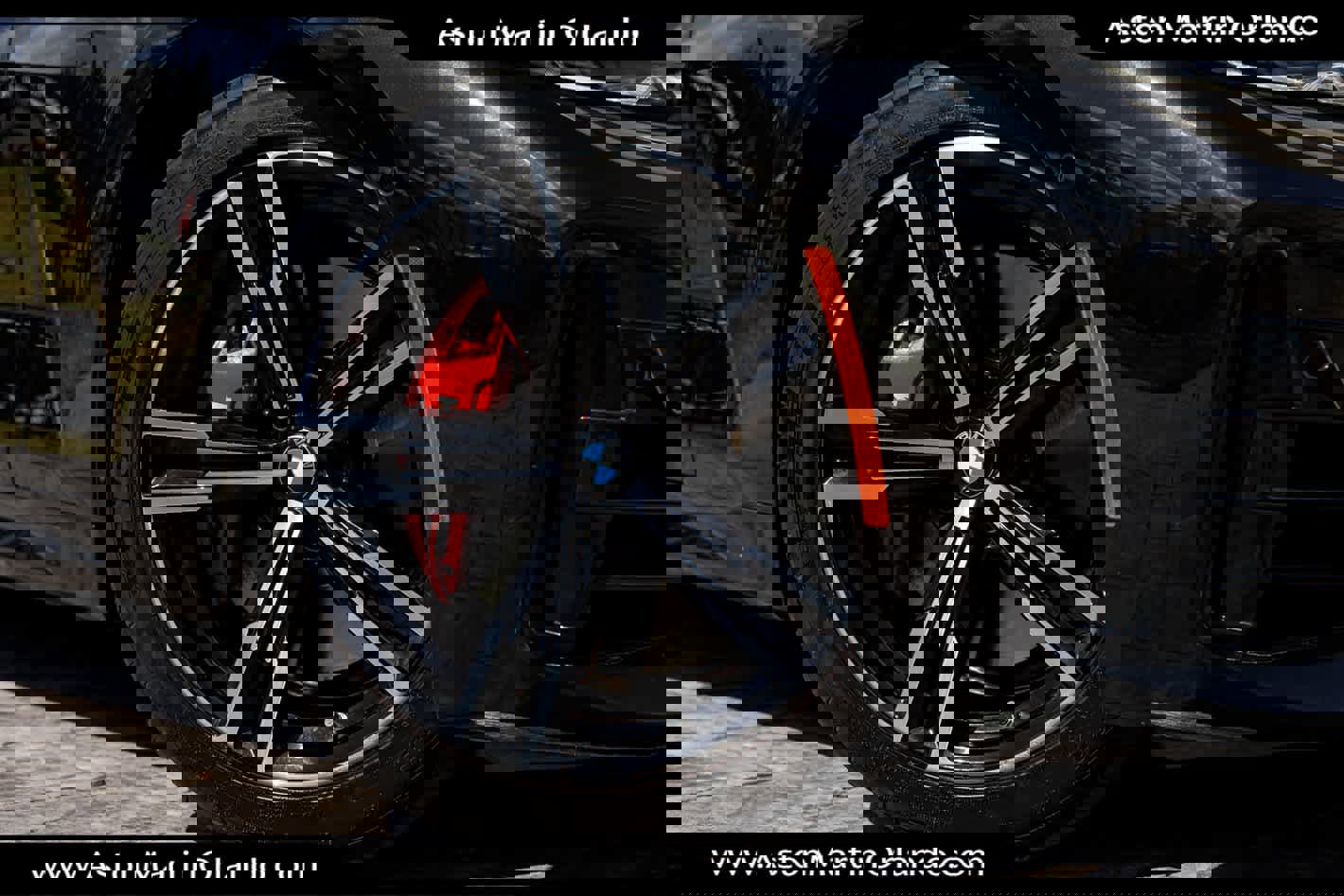 Used 2023 BMW M440i Convertible w/ Premium Package image 4