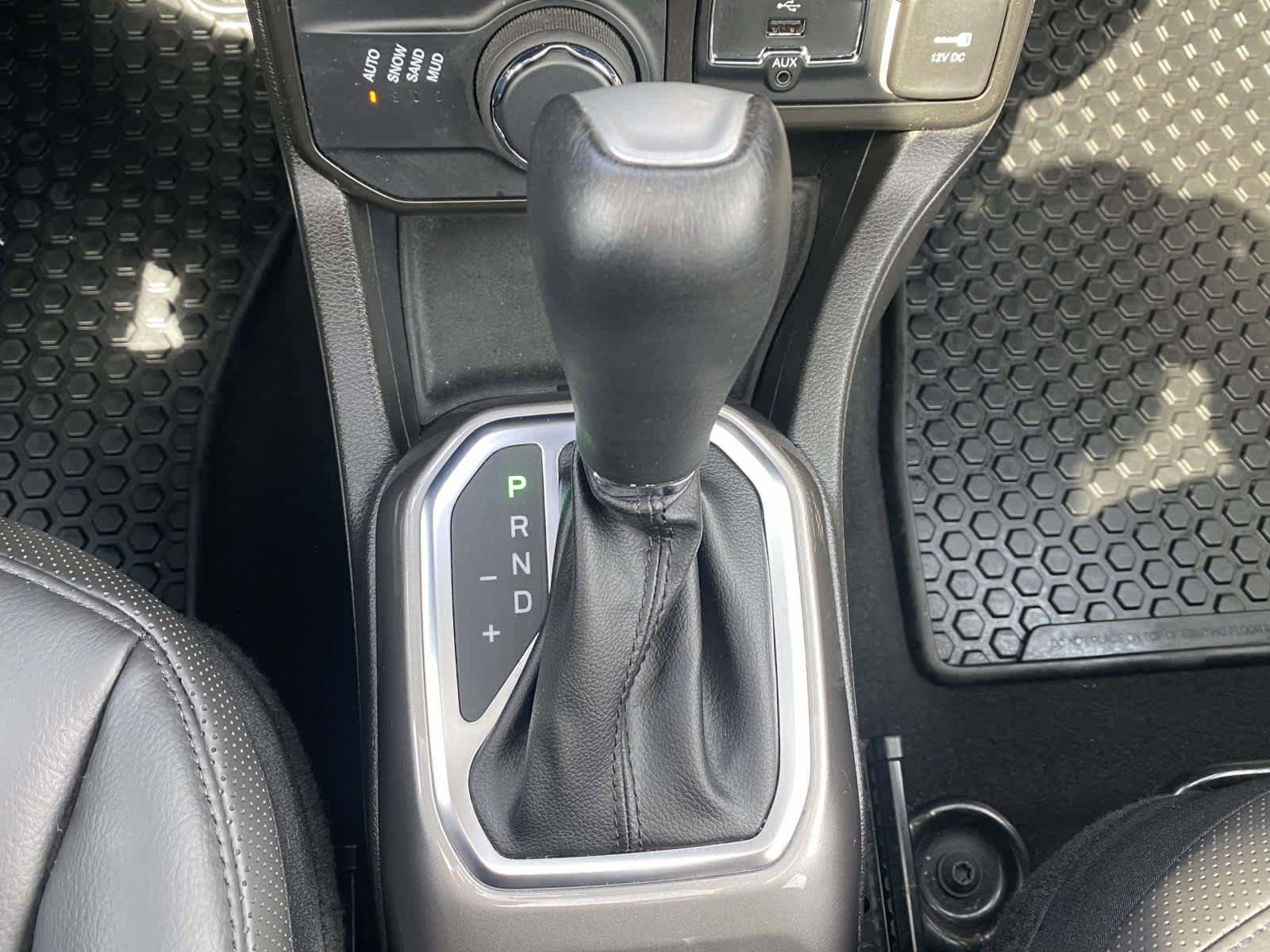 Used 2022 Jeep Renegade Limited w/ Sun, Sound & Wheels Group AWD/4WD image 20