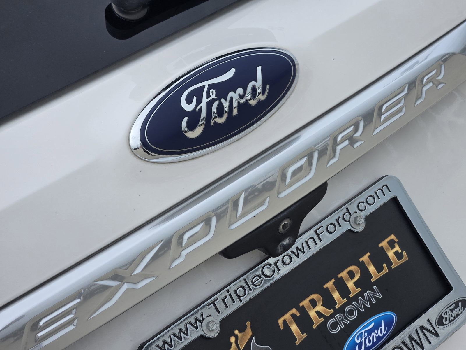 Used 2019 Ford Explorer Platinum AWD/4WD image 12