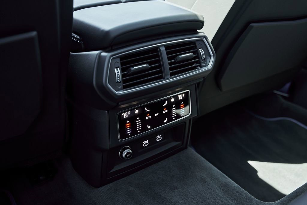 Used 2024 Lamborghini Urus S image 52