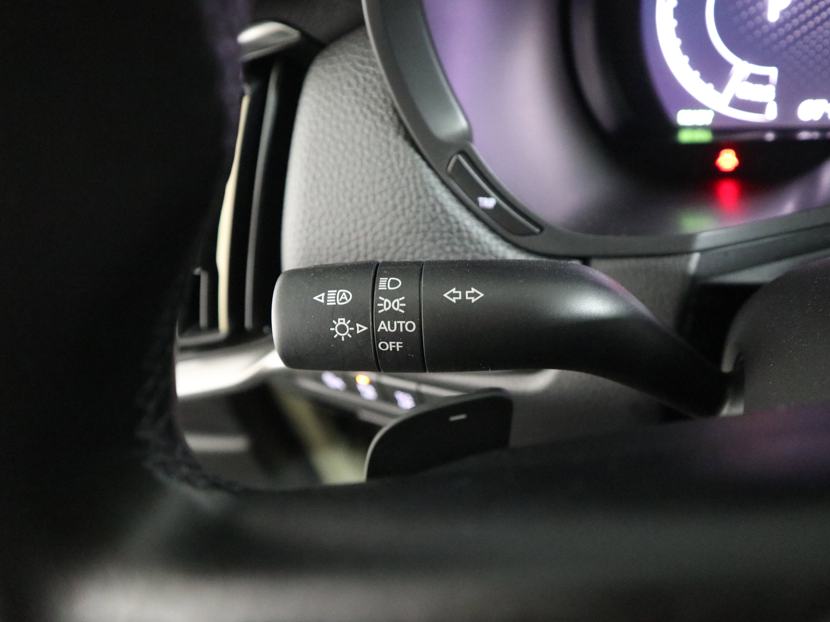 Certified 2025 MAZDA CX-70 Plug-In Hybrid w/ Premium Pkg image 26