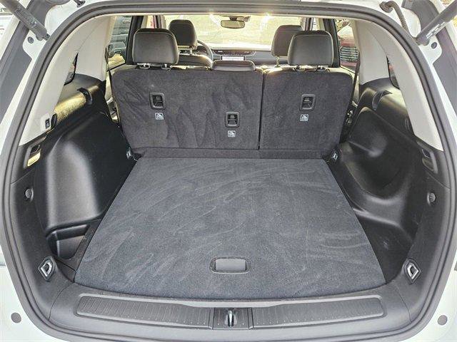 Used 2023 Jeep Grand Cherokee Limited image 13