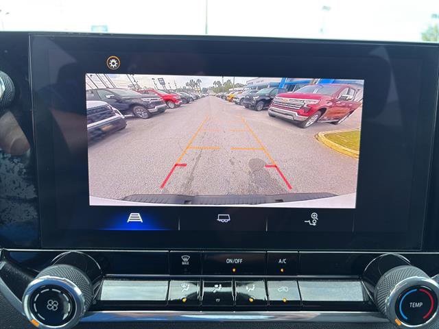 Used 2024 Chevrolet Colorado W/T image 19